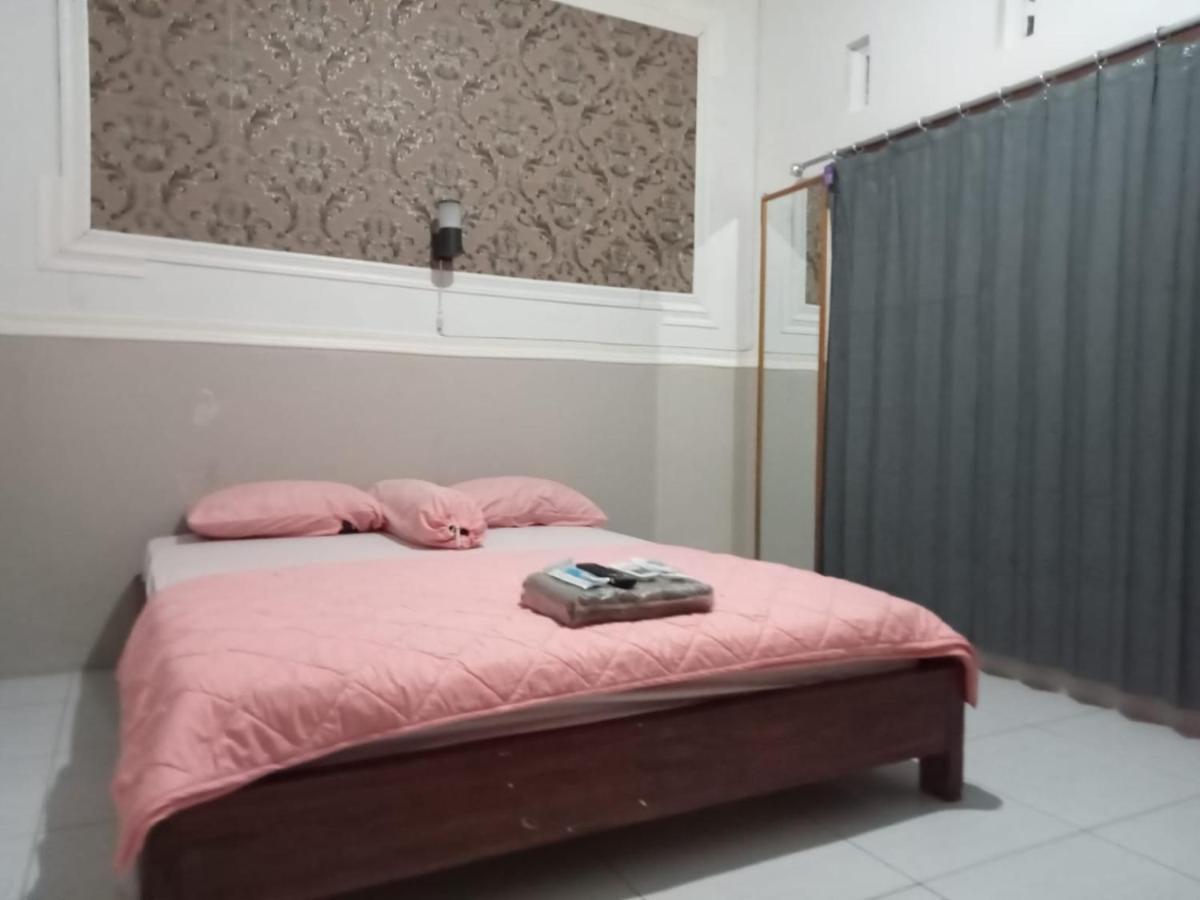 Cahaya Homestay Magelang Extérieur photo