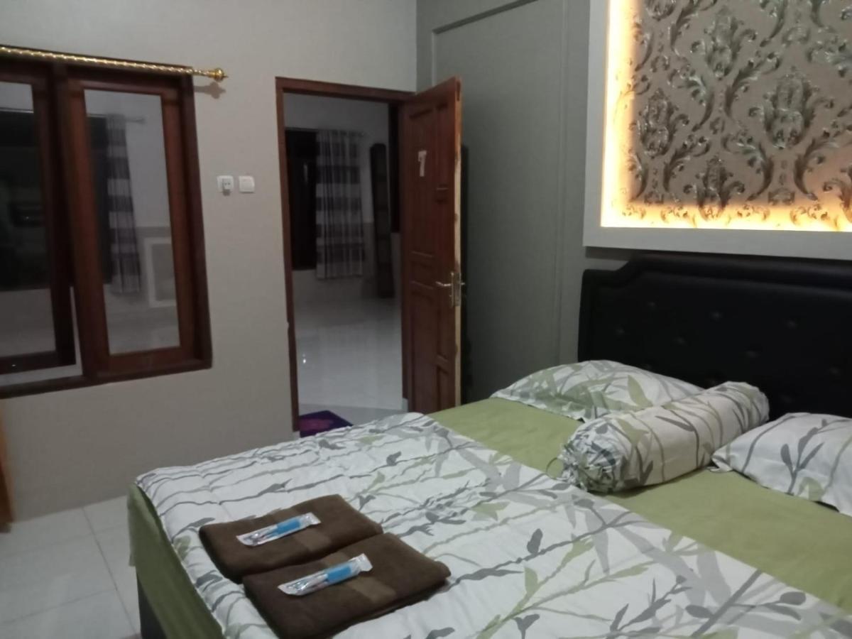 Cahaya Homestay Magelang Extérieur photo